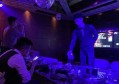 杭州临安区於潜镇附近夜场招聘包厢陪唱,交五险一金吗？